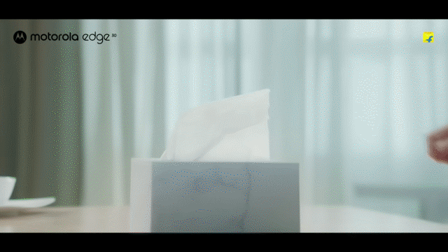 Moto Edge 30 campaign animation demonstrating the phone's slim form